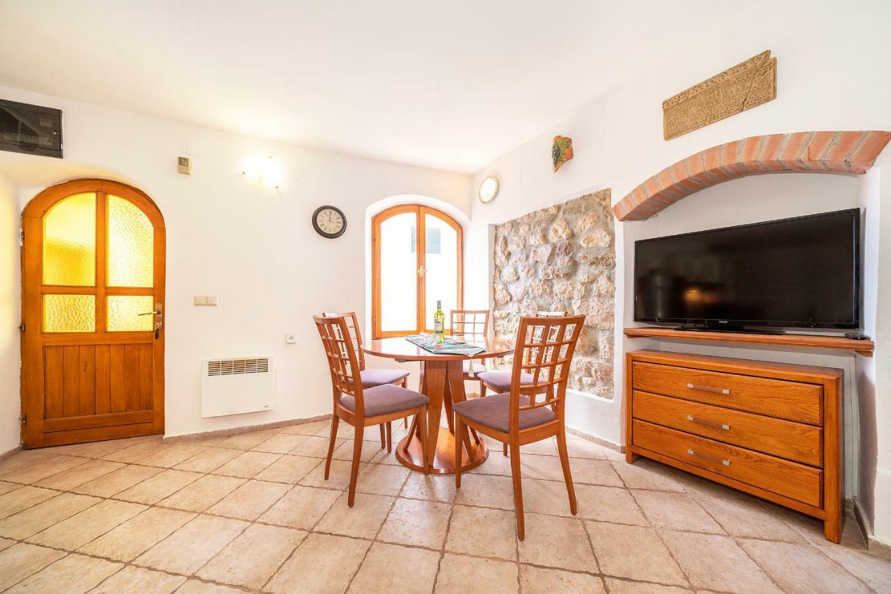Mediterranean Apartment Korina Baška Exteriör bild
